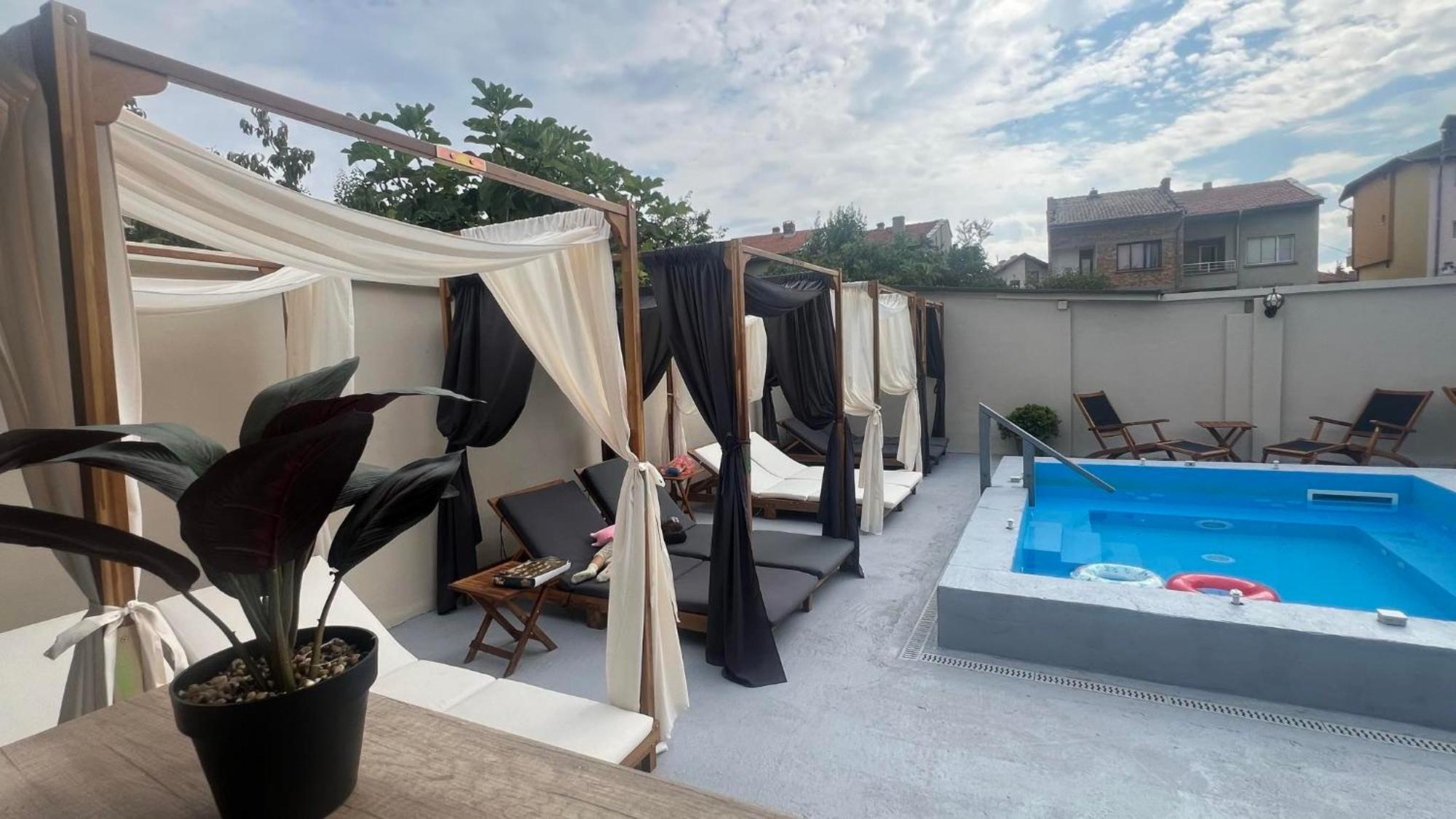 Family Hotel Malibu Chernomorets Exterior foto