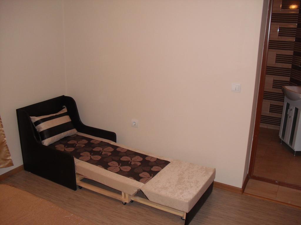 Family Hotel Malibu Chernomorets Exterior foto